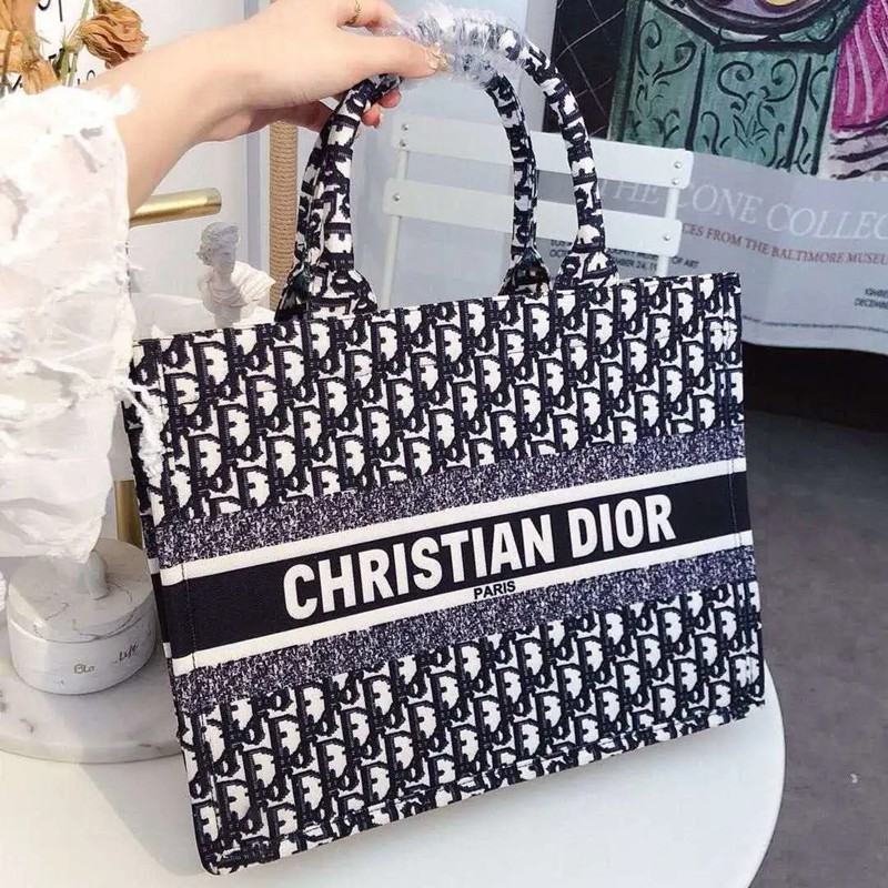 トート dior ブック