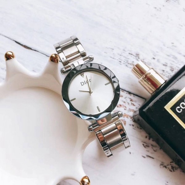 ディオールブランド偽腕時計 激安ウォッチ スーパーコピーシルバー 女性 ステンレススチールベルト 美しい 星空 ブランドDIOR/ディオール 時計 レディース 腕時計 ウォッチ シンプル プレゼント ジアピン 激安