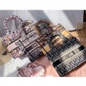 DIOR オブリークブック ディオール 高級 トートミニバッグ 花柄 偽バッグ 激安 BOOK TOTE キャンバス バッグ プレゼント 綺麗 人気 ファッション 名人愛用