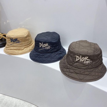 Dior プラダ 帽 ブランド 厚手 韓国 ディオール スーパー帽  コピー バケットハット cap 秋冬新品 高品質 刺繍 ダウン帽 女性 バケツ帽子 潮 暖かディオール キャップ 秋冬