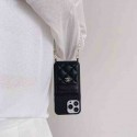 Chanel シャネルiphone18 17pro max 18pro ケースハイブランドレディース向カード収納 チェーン付きブランドアイフォン18 17pro 16pro max 17e 14pro max/15ケースiphone18 17 air 17 pro maxケースブランドレディースメンズハイブランドアイフォン18pro 18plus 17promax ケース高品質