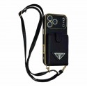Prada プラダブランドiphone18pro max 17plus 17pro max 16pro 18proカバーiphone18 17 air 17 pro maxケース背面にカード入れ付きブランドレディースメンズプラダiphone 18/17/16 pro maxケースブランドパロディーブランドiphone 18 18promax 17pro/16 pro maxケース手帳型