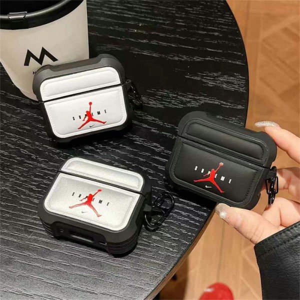 Supreme シュプリームブランドairpods 5 4 pro2 3ケースSupreme シュプリームブランドエアーポッズ5 2026 プロ3 4ケース落下防止Supreme シュプリームairpods5 pro 3 2 1ケースSupreme シュプリームブランドレディースメンズブランドAirpods5 Pro2 3 4ケースストラップ付き便利