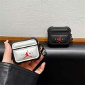 Supreme シュプリームブランドairpods 5 4 pro2 3ケースSupreme シュプリームブランドエアーポッズ5 2026 プロ3 4ケース落下防止Supreme シュプリームairpods5 pro 3 2 1ケースSupreme シュプリームブランドレディースメンズブランドAirpods5 Pro2 3 4ケースストラップ付き便利