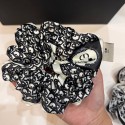 ディオール風 オブリーク総柄 サテンシュシュ レディース 大人上品 ヘアゴム プレゼントブランド ヘアアクセサリーDior 風 クラシックオブリーク総柄光沢サテンシュシュ CD ロゴラベル付き 大人上品レディースヘアゴム 通勤パーティー用ヘアアクセサリー