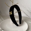 ミュウミュウ MiuMiuヘアアクセサリーブランドヘアバンドレディースブランド可愛い蝶結びヘアバンドブランドバナナクリップ髪アレンジかわいいヘアピンハイブランド